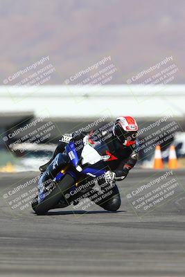 media/Jan-14-2024-SoCal Trackdays (Sun) [[2e55ec21a6]]/Turn 16 Set 2 (1125am)/